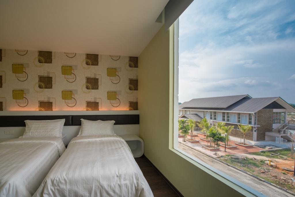 Riverfront Sentral Hotel Malacca Екстериор снимка