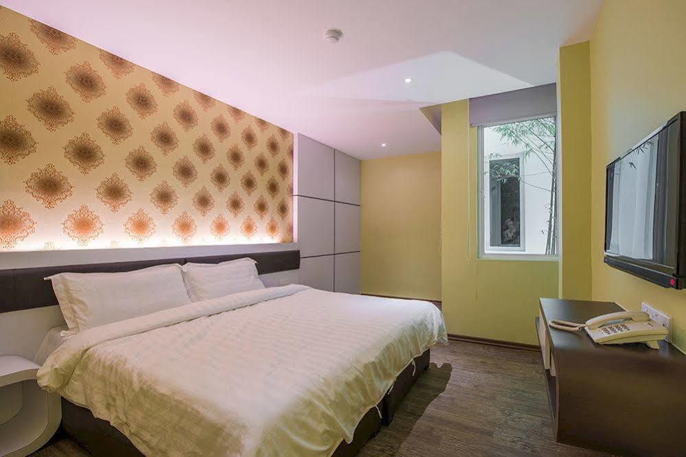 Riverfront Sentral Hotel Malacca Екстериор снимка